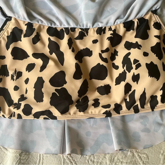 Bathing suit TOP ONLY. Off shoulder ruffle, leopard print 3XL - Picture 2 of 3